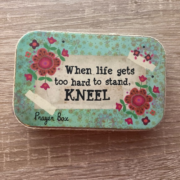 Tin Prayer Box with Notebook and Pen - Cute, Boho Box 🙏🙏🌸🌸 - Picture 6 of 6